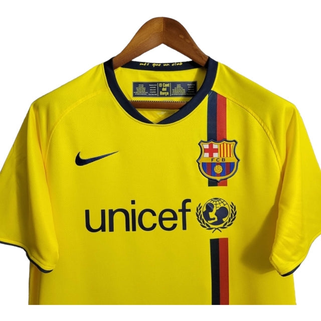 Camisa Retrô Barcelona II 08/09 - Masculina Nike - Amarela com detalhes em azul e vermelho