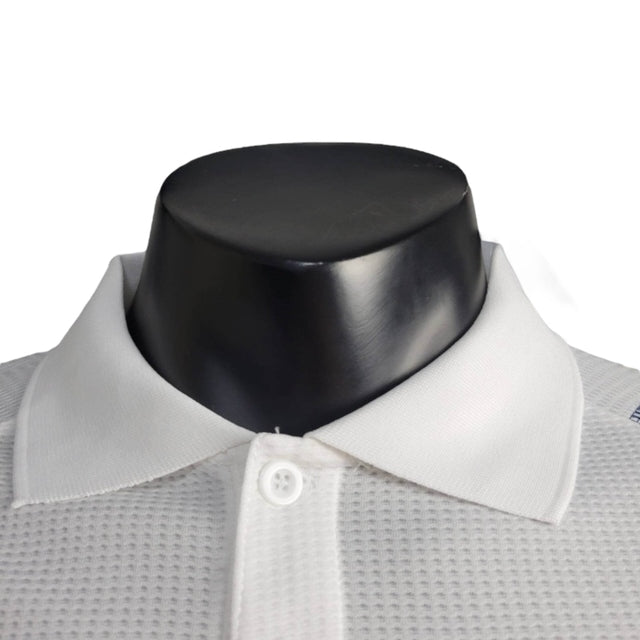 Camisa Real Madrid Treino 24/25 polo - Jogador Adidas Masculina - Branca com detalhes em azul