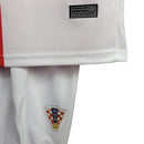 Kit Infantil Seleção da Croácia I 24/25 - Nike - Branco com detalhes em vermelho