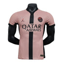 Camisa Paris Saint-Germain III 24/25 - Jogador Jordan Masculina - Rosa com detalhes em azul