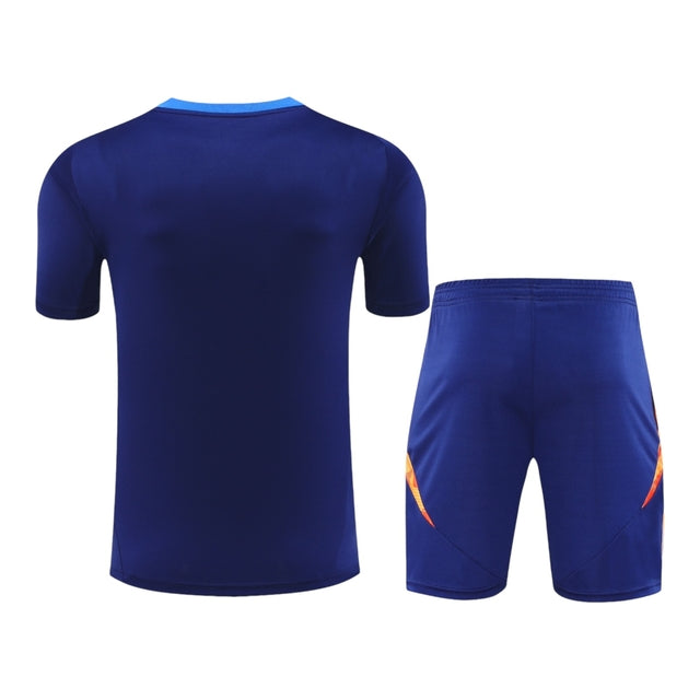 Kit Treino adulto - Camisa e Shorts - Juventus Adidas 24/25 - Azul com detalhes em laranja