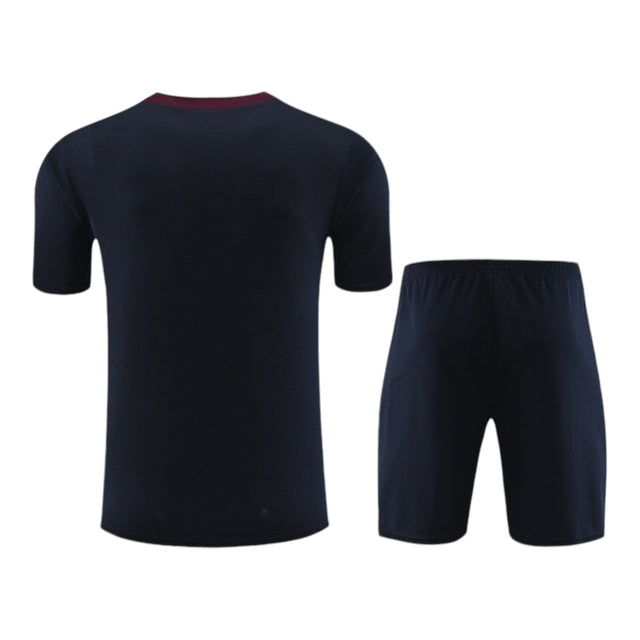Kit Treino adulto - Camisa e Shorts - Seleção Inglaterra Nike 24/25 - Azul com detalhes em vinho