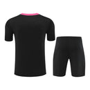 Kit Treino adulto - Camisa e Shorts - Chelsea Nike 24/25 - Preto com detalhes em rosa