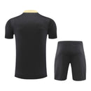 Kit Treino adulto - Camisa e Shorts - Paris Saint-Germain Nike 24/25 - Preto com detalhes em dourado
