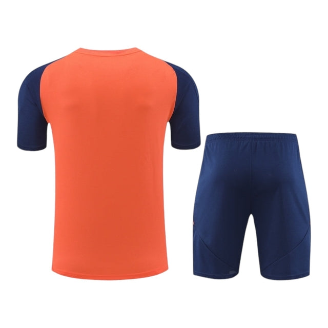 Kit Treino adulto - Camisa e Shorts - Manchester United Adidas 24/25 - Azul e laranja