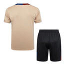 Kit Treino adulto - Camisa e Shorts - Barcelona Nike 24/25 - Bege e preto com detalhes em azul e vermelho