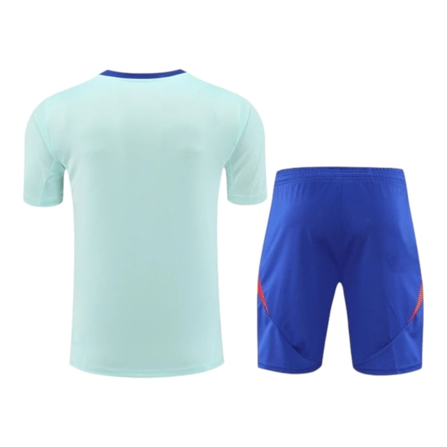 Kit Treino adulto - Camisa e Shorts - Seleção Espanha Adidas 24/25 - Azul com detalhes em vermelho e branco
