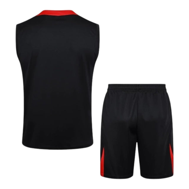 Kit Treino adulto - Camisa e Shorts - Liverpool Nike 24/25 - Preto com detalhes em vermelho