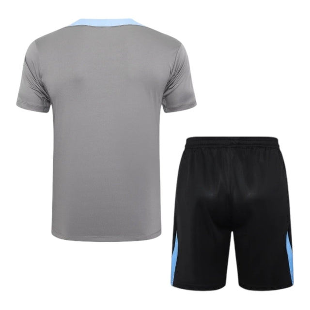 Kit Treino adulto - Camisa e Shorts - Tottenham Nike 24/25 - Cinza e preto com detalhes em azul