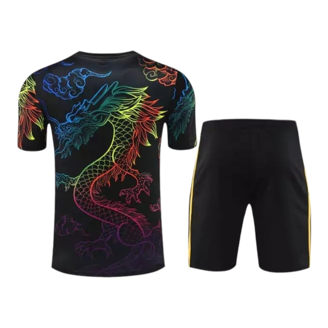 Kit Treino adulto - Camisa e Shorts - Real Madrid Adidas 24/25 - Preto com desenho de Dragão colorido