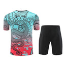 Kit Treino adulto - Camisa e Shorts - Real Madrid Ano do Dragão Adidas 24/25 - Verde e vermelho com detalhes em preto