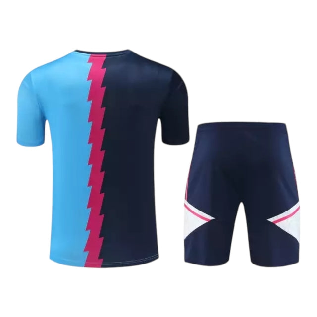Kit Treino adulto - Camisa e Shorts - Arsenal Adidas 23/24 - Azul com detalhes em rosa e branco