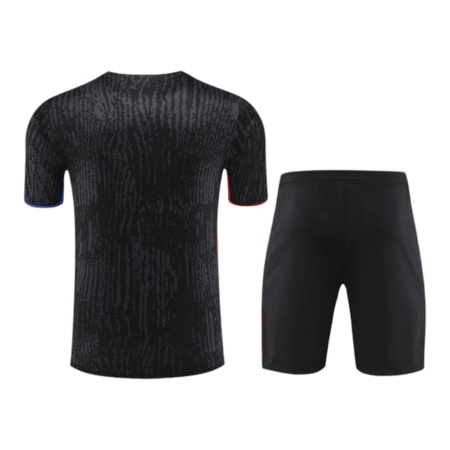 Kit Treino adulto - Camisa e Shorts - Paris Saint-Germain Nike 24/25 - Preto com detalhes em azul e vermelho