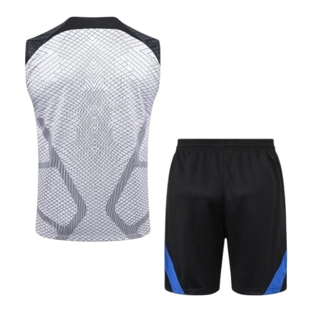 Kit Treino adulto - Camisa e Shorts - Barcelona Nike 24/25 - Branco e preto com detalhes em azul