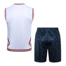 Kit Treino adulto - Camisa e Shorts - Paris Saint-Germain Jordan 23/24 - Branco e azul com detalhes em vermelho