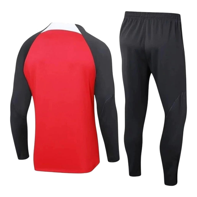 Conjunto Liverpool Treino 24/25 - Masculino Nike - Vermelho e preto com detalhes em branco