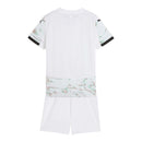 Kit Infantil Seleção Portugal II 25/26 - Puma - Branco com detalhes em verde e vermelho