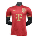 Camisa Bayern de Munique Edição especial Aniversário de 125 anos 25/26 - Jogador Adidas Masculina - Vinho com detalhes em dourado