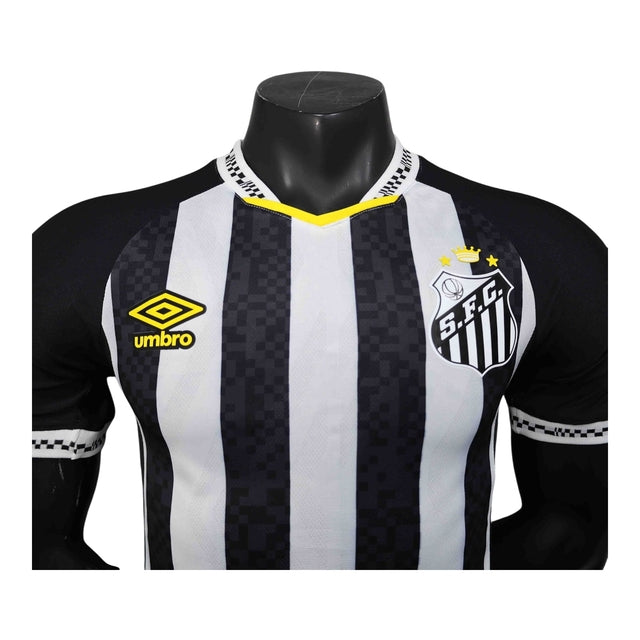 Camisa Santos II 25/26 - Jogador Umbro Masculina - Branca e preta