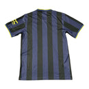 Camisa Manchester United III 25/26 - Torcedor Adidas Masculina - Preta e azul com detalhes em amarelo