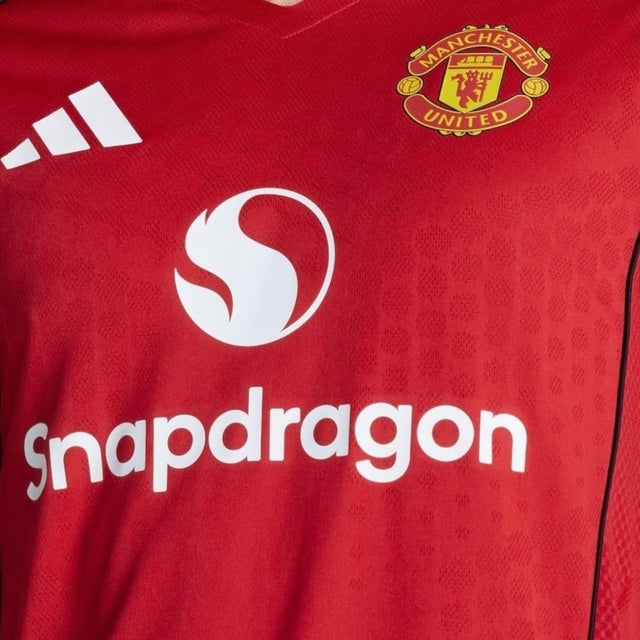 Camisa Manchester United I 25/26 -  Adidas Feminina - Vermelha com detalhes em preto
