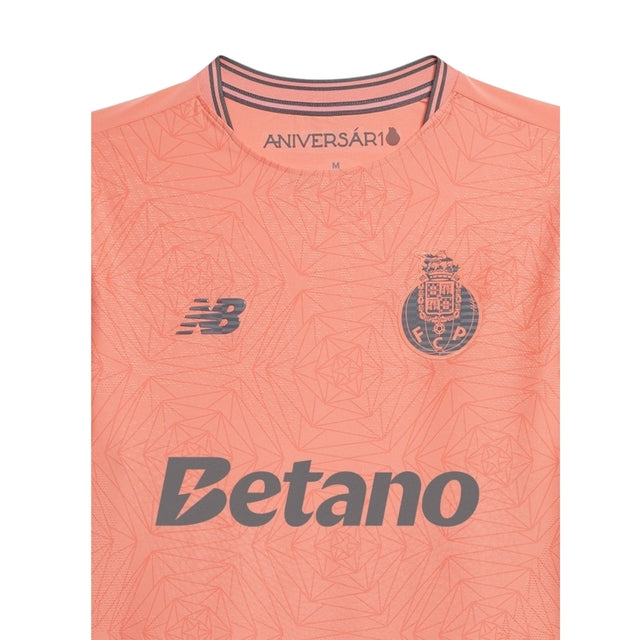 Camisa Porto Edição especial Mundial de Clubes II 25/26 -  New Balance Feminina - Rosa com detalhes em azul