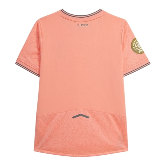 Camisa Porto Edição especial Mundial de Clubes II 25/26 -  New Balance Feminina - Rosa com detalhes em azul