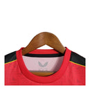 Kit Infantil Wolves II 23/24 - Castore - Vermelho com detalhes em preto e amarelo