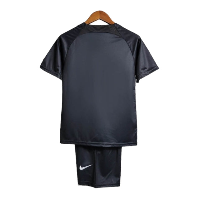 Kit Infantil Barcelona Edição Especial 23/24 - Nike - Azul com detalhes em vermelho