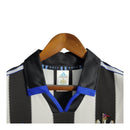 Camisa Newcastle Retrô 2000/01 - Adidas Masculina - Branca com listras pretas e detalhes em azul