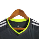 Camisa Retrô Real Madrid II 10/11 - Masculina Adidas - Preta com detalhes em branco e verde limão