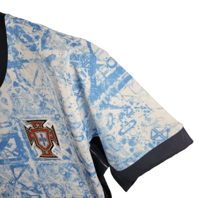Camisa Seleção de Portugal II 24/25 -  Nike Feminina - Branca com detalhes em azul