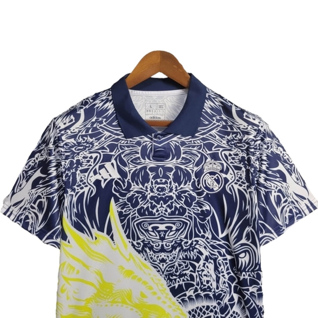 Camisa Japão Edição especial 24/25 - Torcedor Adidas Masculina - Branca com desenhos de Dragão em azul e amarelo