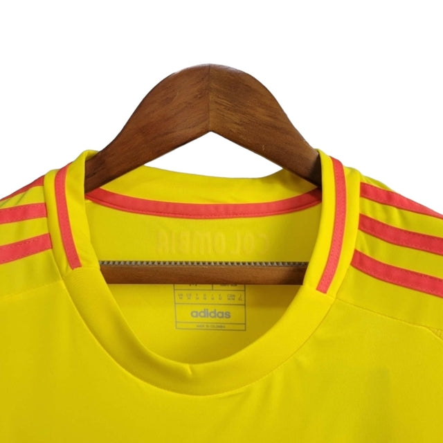 Camisa Seleção da Colômbia I 24/25 -  Adidas Feminina - Amarela com detalhes em laranja