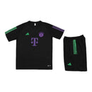 Kit Infantil Bayern de Munique Treino 23/24 - Adidas - Preto