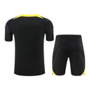 Kit Treino adulto - Camisa e Shorts - Paris Saint-Germain Jordan 23/24 - Preto com detalhes em amarelo