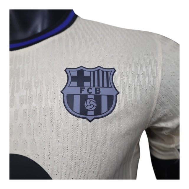 Camisa Barcelona II 25/26 - Jogador Nike Masculina - Bege com detalhes em azul e preto