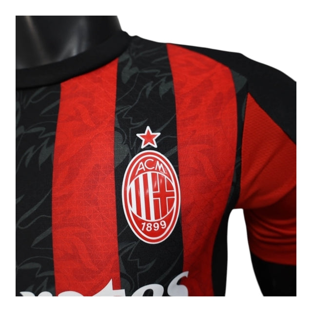Camisa AC Milan I 25/26 - Jogador Puma Masculina - Preta e vermelha com detalhes em cinza