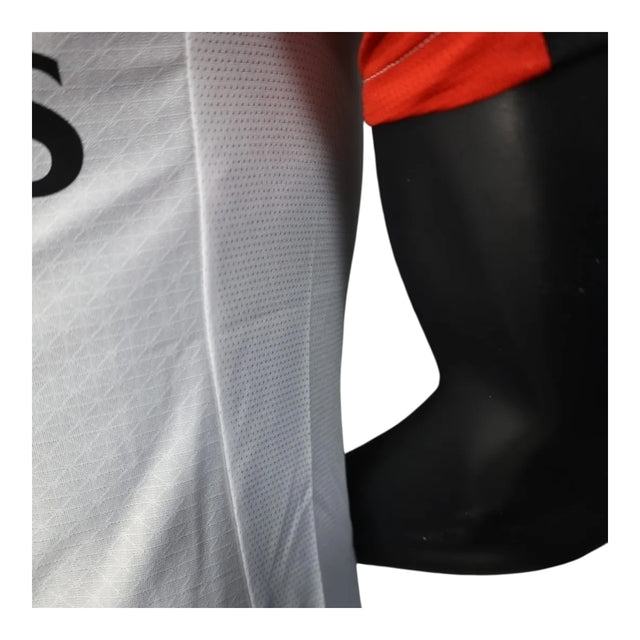 Camisa AC Milan II 25/26 - Jogador Puma Masculina - Branca com detalhes em vermelho e preto