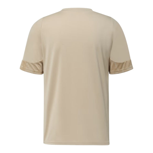 Camisa Red Bull Salzburg Treino 25/26 - Torcedor Puma Masculina - Branca com detalhes em marrom