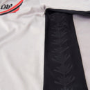 Camisa Athletico Paranaense II 25/26 -  Umbro Feminina - Branca com detalhes em preto