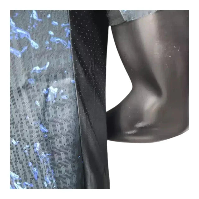 Camisa Inter de Milão Pré-jogo 25/26 - Jogador Nike Masculina - Preta com detalhes em azul