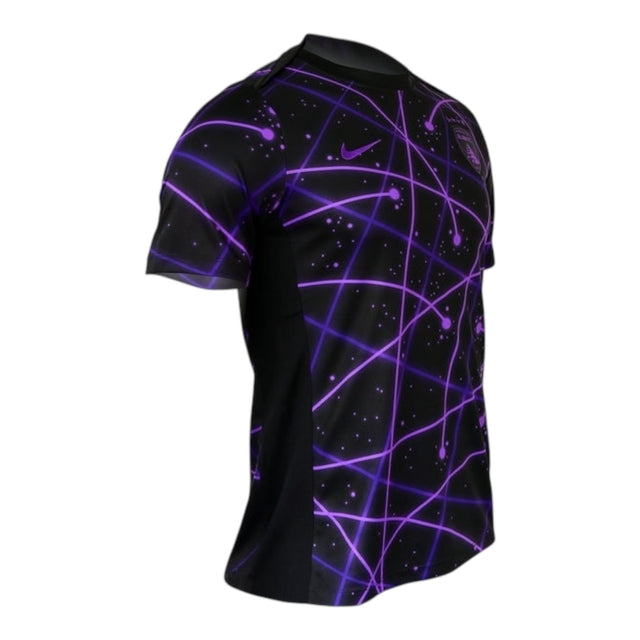 Camisa Al Ain Pré-jogo 25/26 - Torcedor Puma Masculina - Preta com detalhes em roxo