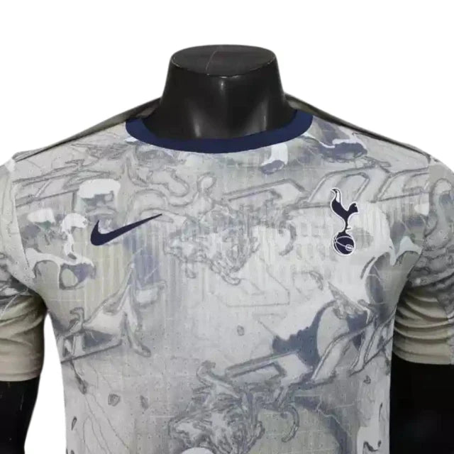 Camisa Tottenham Pré-jogo 25/26 - Jogador Nike Masculina - Branca com detalhes em cinza e azul