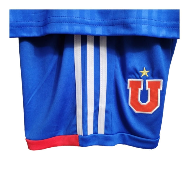 Kit Infantil Universidade de Chile I 23/24- Adidas - Azul com detalhes em vermelho e branco
