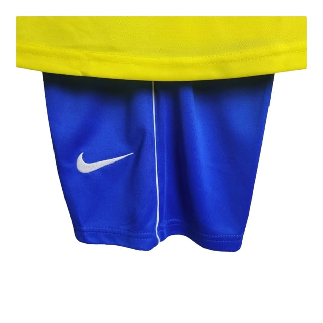 Kit Infantil Brasil Retrô 2002 - Nike - Amarelo com detalhes em verde