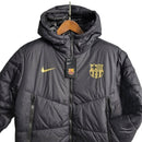 Jaqueta Corta-Vento Barcelona 23/24 - Preta com detalhes em dourado