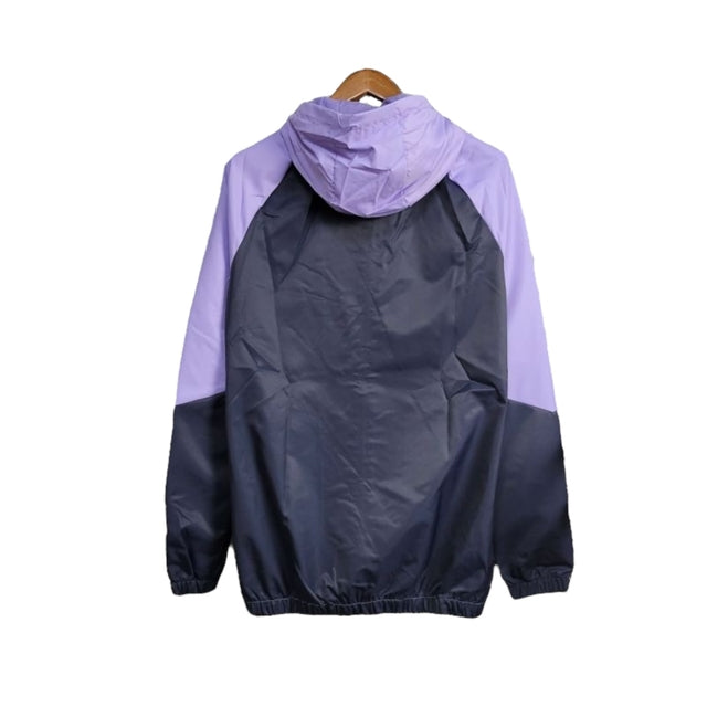 Jaqueta Corta-Vento Tottenham 24/25 - Masculina Nike - Roxa com detalhes em azul