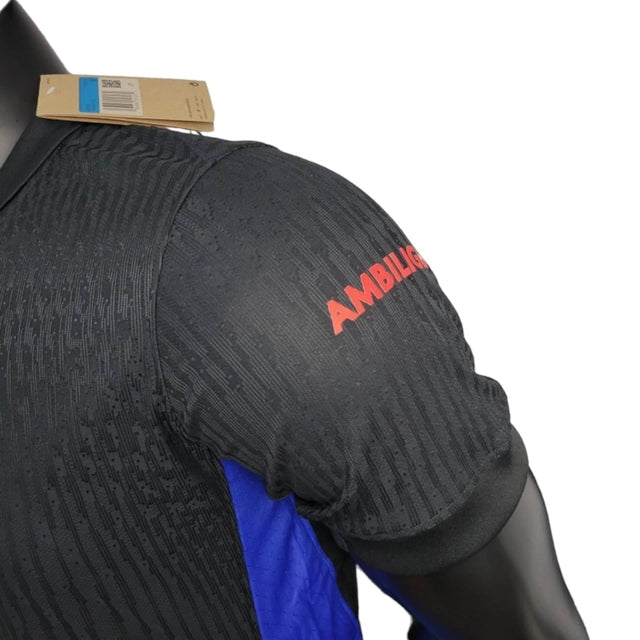 Camisa Barcelona II 24/25 - Jogador Nike Masculina - Preta com detalhes em azul e vermelho