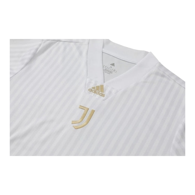Kit Treino adulto - Camisa e Shorts - Juventus Adidas 23/24 - Branco e preto com detalhes em dourado